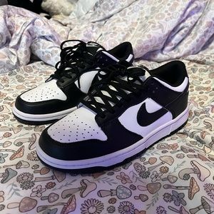 NWOT Nike Dunk Low White and Black Panda Men’s 7